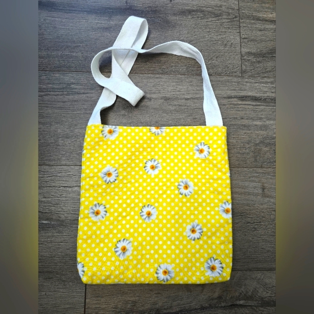Handmade Small Daisy Bag Soft Lightweight Summer Fun Kids Travel Beach Pool
